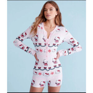 Aeropostale hello kitty limited edition romper pajama size xs